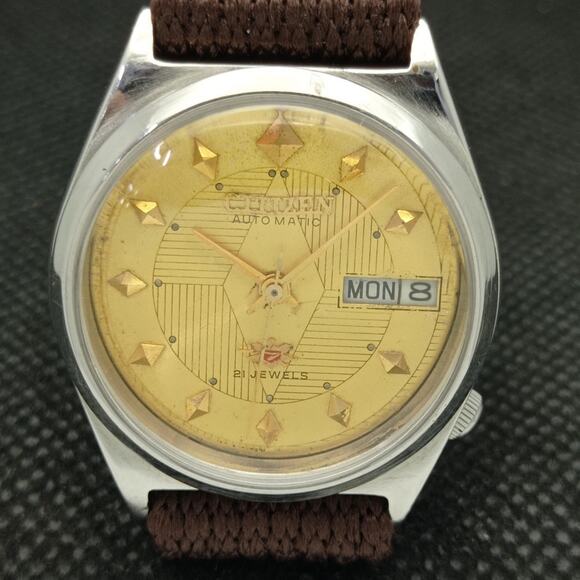 Vintage 1977 Citizen Automatic Mens Silver Watch W/daydate & Gold accents - Picture 4 of 8